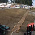 chemin de bois pour accéder aux pistes à partir de Sumène
