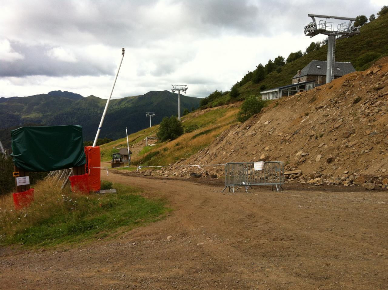 35 emplacement des deux gares ancienne et future