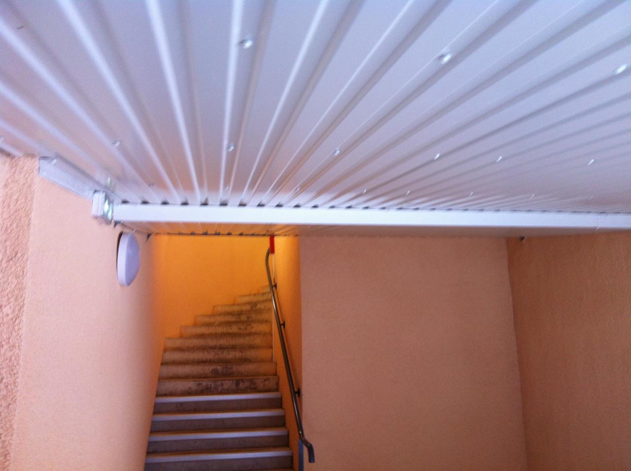 faux plafond auvent sud 