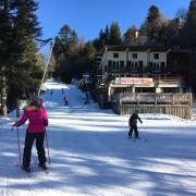 vers la piste de la gare